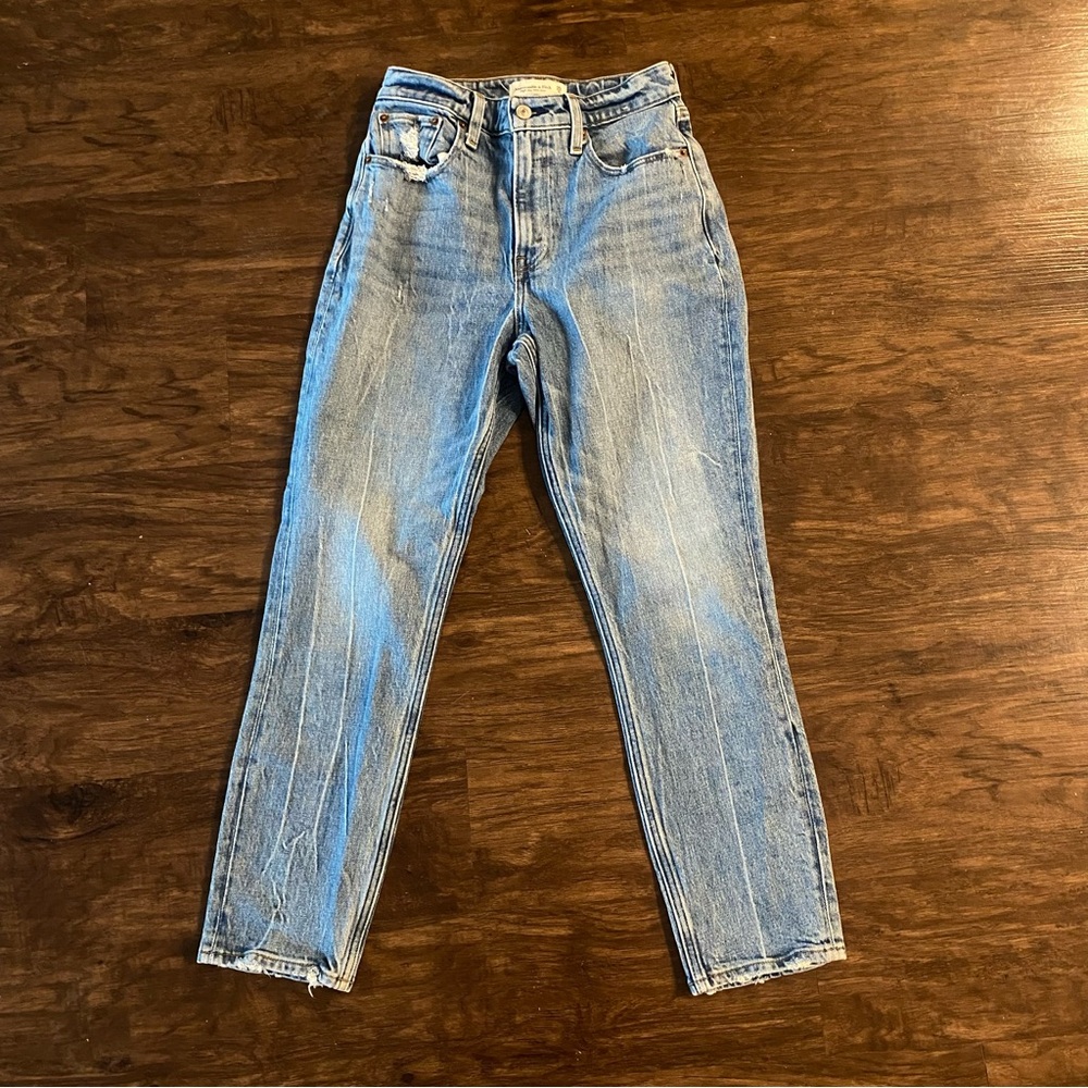 Abercrombie High Rise Mom Jean Curve Love 25